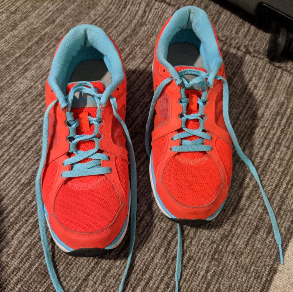 Nike 🧿 Orange Turquoise running sneakers